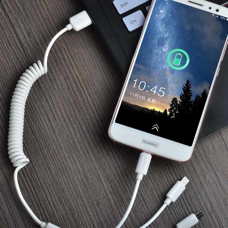 Dudao autolader 2x USB 2,4A + USB-kabel 3in1 Lightning / Type C / micro USB kabel (R7) - Wit