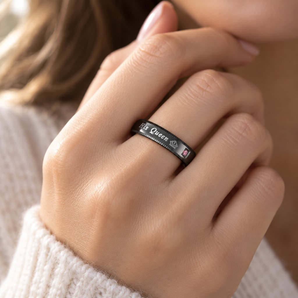 Ring His Queen - Zwart / 57mm